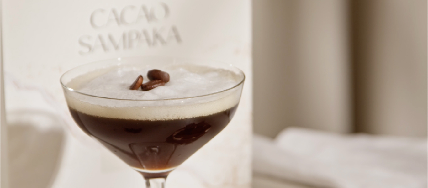 Espresso Martini con bombones de Cacao Sampaka